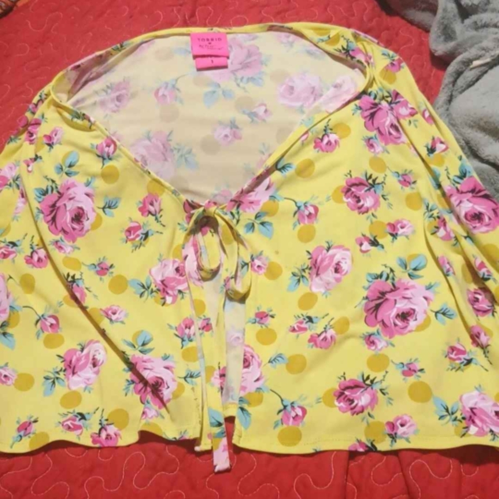 Torrid Betsey Johnson Yellow Floral Skirt And Shrug Sz 1 And Sz 1 Pink Blouse - Picture 6 of 8